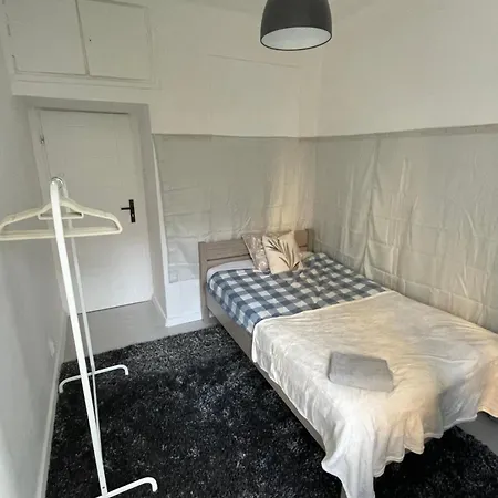 Metro Swietokrzyska 바르샤바