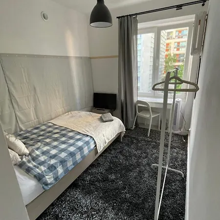 Metro Swietokrzyska *