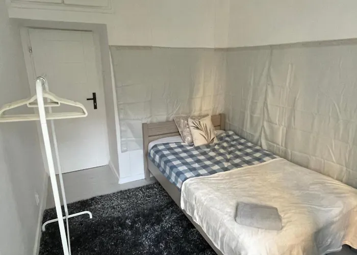 Metro Swietokrzyska Warsaw