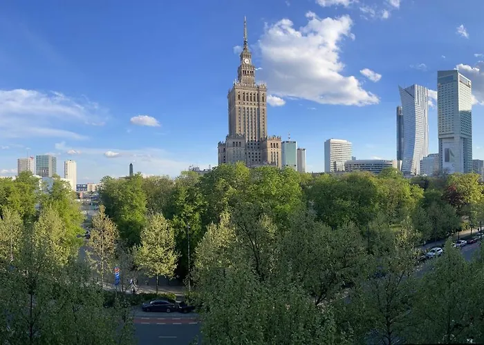 Metro Swietokrzyska * Warsaw