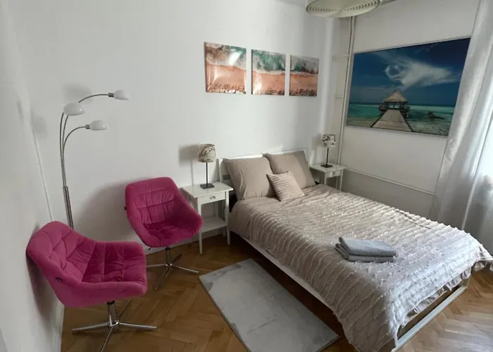 Apartment Metro Swietokrzyska *