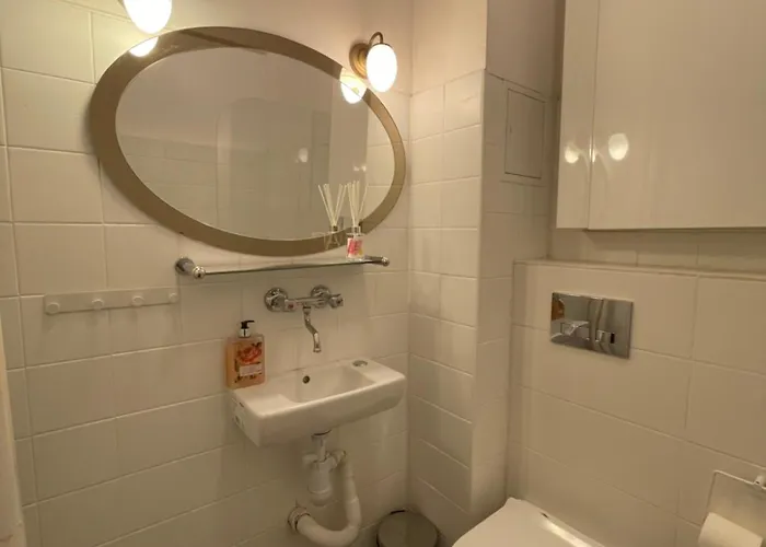 Metro Swietokrzyska * Warsaw