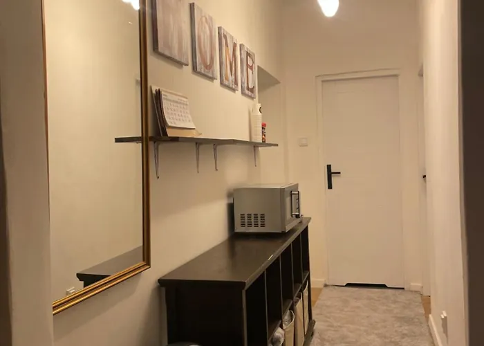 Metro Swietokrzyska Apartment