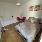 Apartman Metro Swietokrzyska Varsó